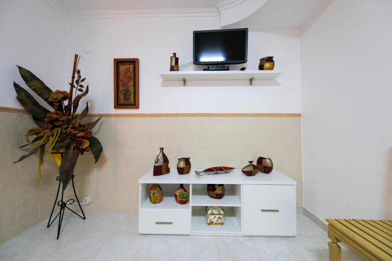 Casa Da Tia Laura Apartment *